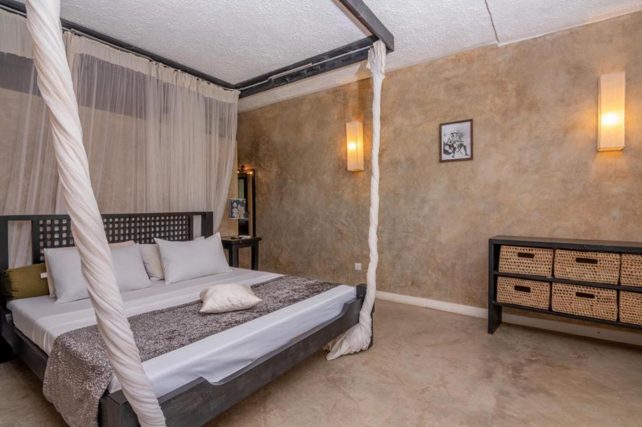 The Lawford Hotel Malindi Exterior photo