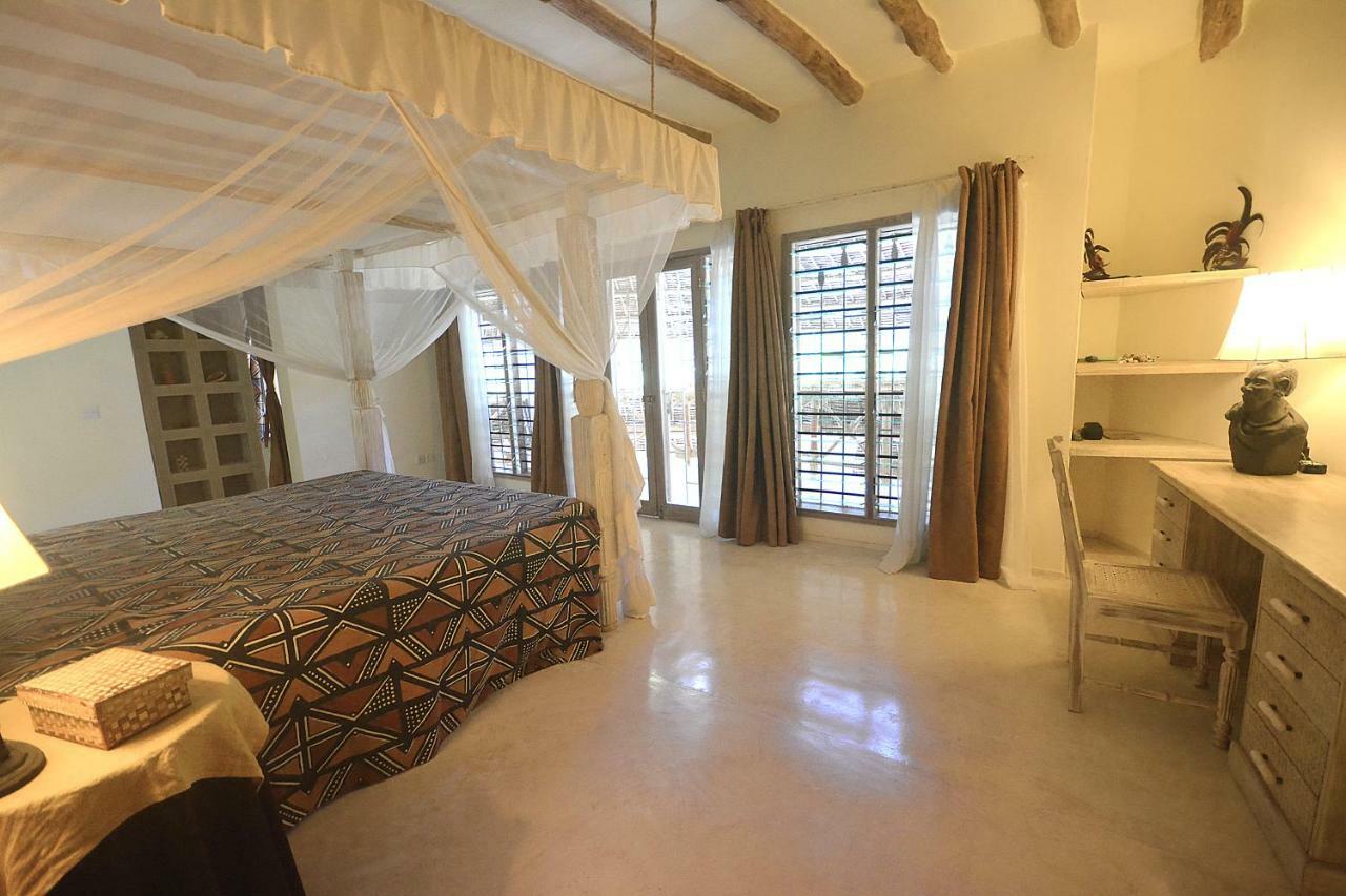 The Lawford Hotel Malindi Exterior photo