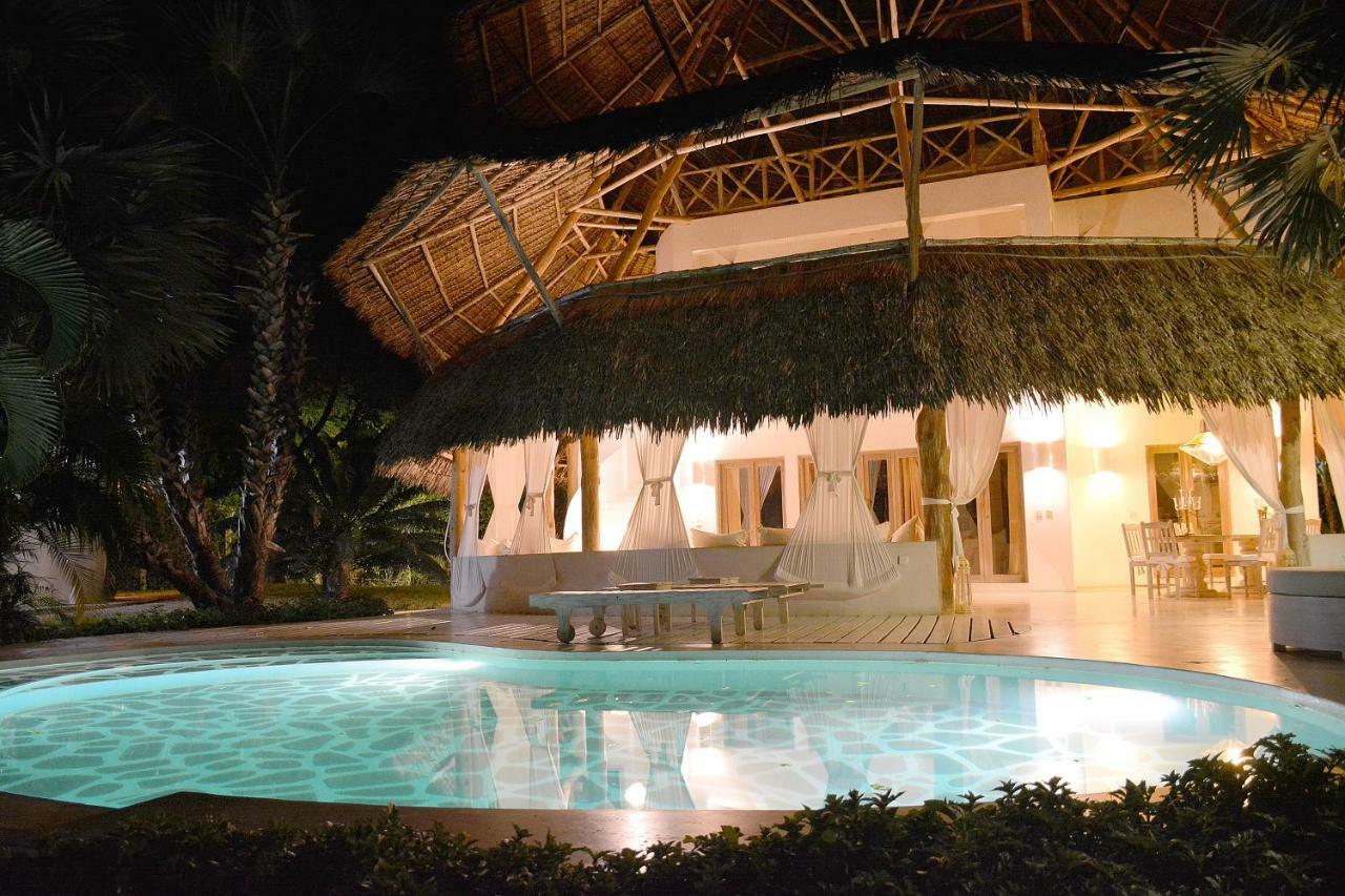The Lawford Hotel Malindi Exterior photo