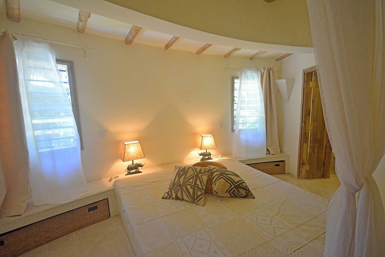 The Lawford Hotel Malindi Exterior photo