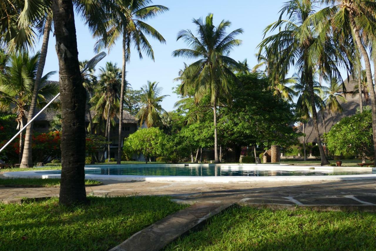 The Lawford Hotel Malindi Exterior photo