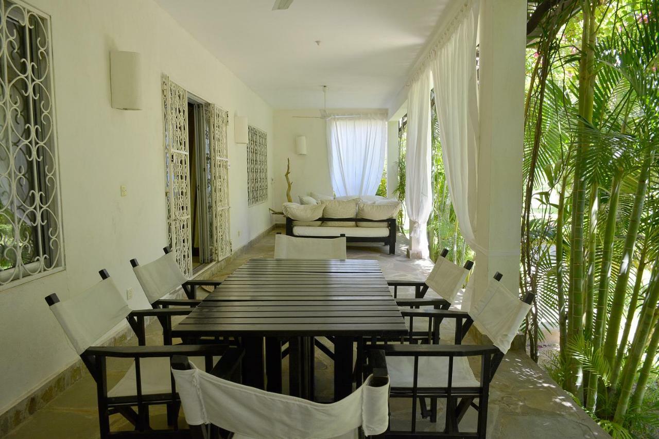 The Lawford Hotel Malindi Exterior photo