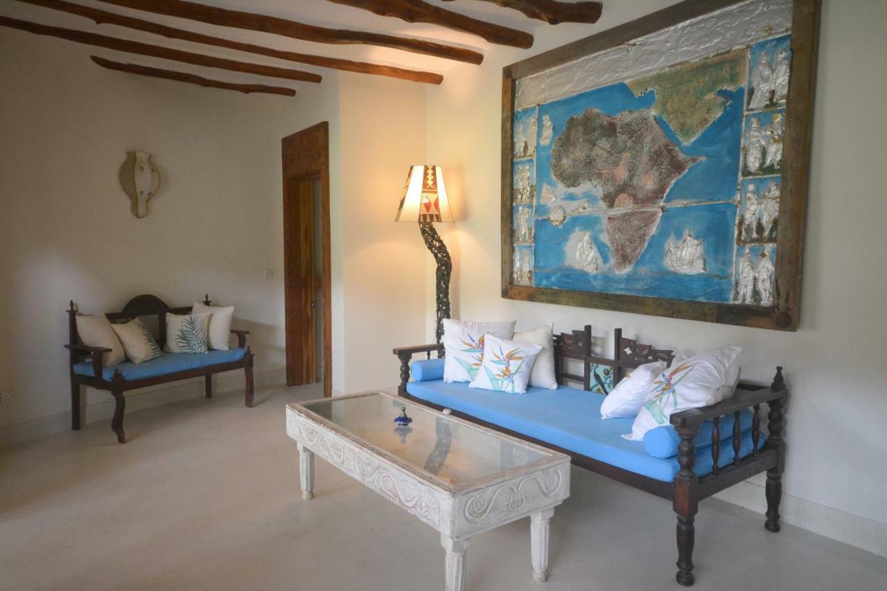 The Lawford Hotel Malindi Exterior photo