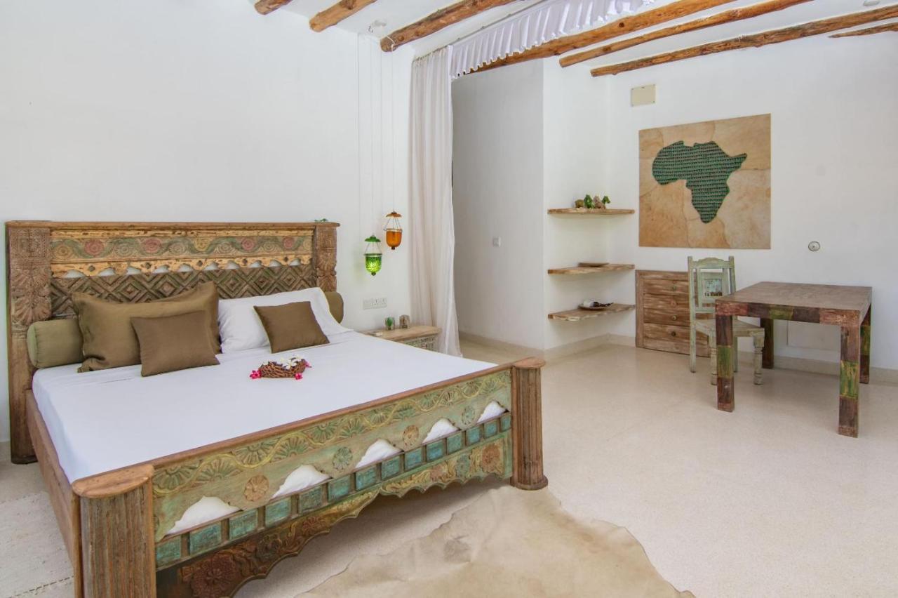 The Lawford Hotel Malindi Exterior photo